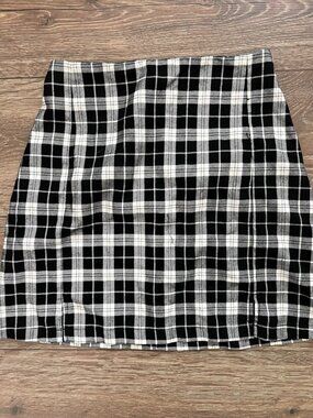 Brandy Melville Cara Black White Side Slit Mini Skirt One Size